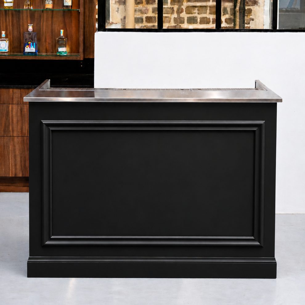 Location bar mobile Paris · habillage bois moulures noires
